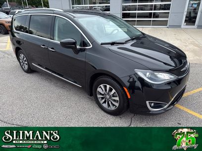 Used 2020 Chrysler Pacifica Touring-L Plus