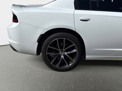 Used 2018 Dodge Charger GT image 18