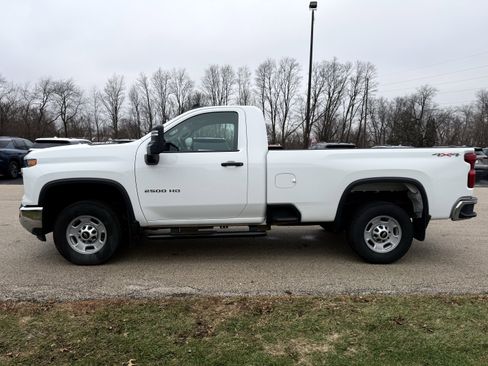 Used 2025 Chevrolet Silverado 2500 W/T w/ WT Convenience Package image 2