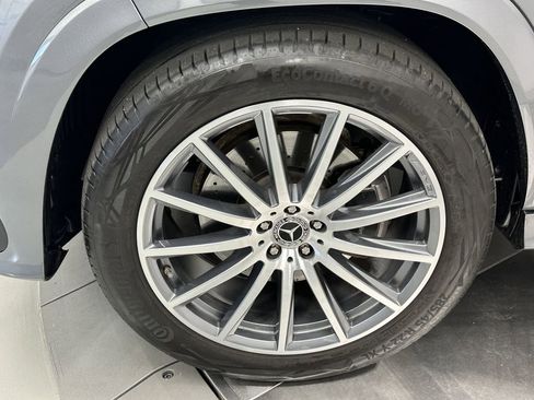 Certified 2025 Mercedes-Benz GLS 450 4MATIC image 12