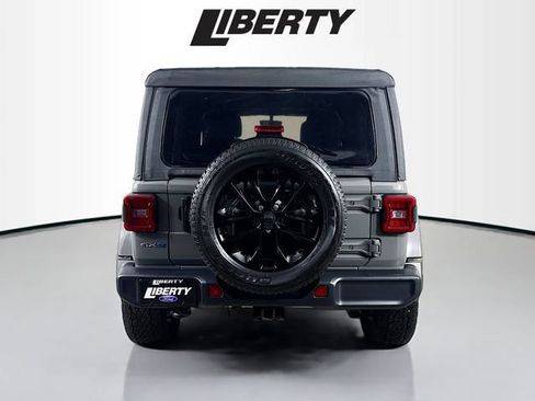 Used 2021 Jeep Wrangler Unlimited Sahara w/ Cold Weather Group AWD/4WD image 6