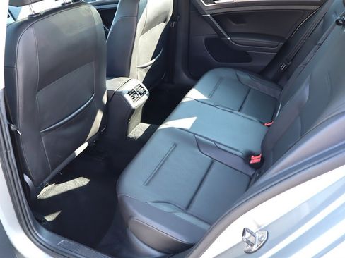 Used 2015 Volkswagen Golf TDI FWD image 20