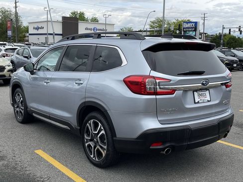 Used 2024 Subaru Ascent Limited w/ Technology Package AWD/4WD image 5