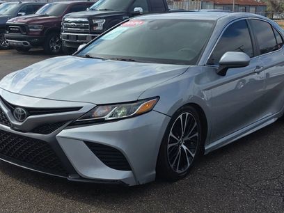 Used 2020 Toyota Camry SE w/ Carpet Mat Package