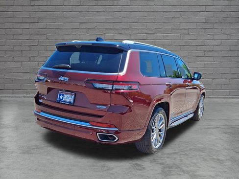 Used 2022 Jeep Grand Cherokee L Summit w/ Advanced Protech Group IV AWD/4WD image 11