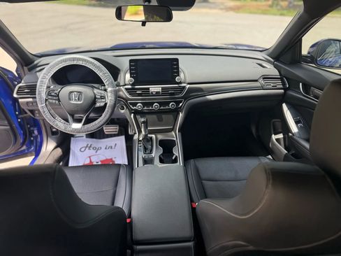 Used 2019 Honda Accord Sport image 18