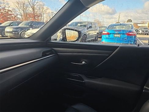 Used 2019 Lexus ES 350 image 25