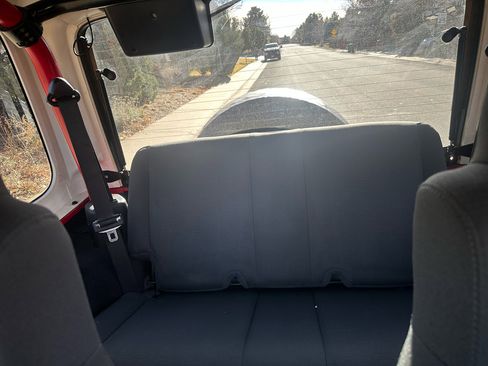 Used 2006 Jeep Wrangler Rubicon image 26