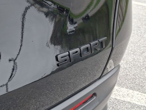 Used 2024 Honda HR-V Sport image 32