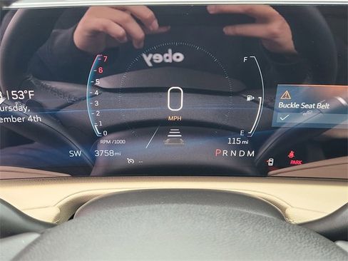 Used 2024 Cadillac XT4 Premium Luxury image 15