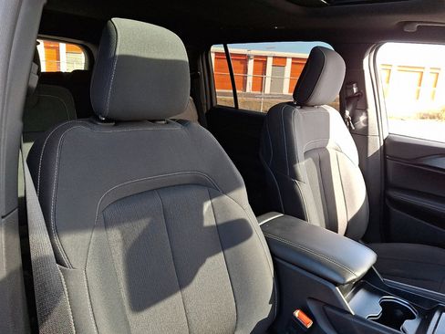 Used 2024 Jeep Grand Cherokee L Laredo w/ Luxury Tech Group I image 13