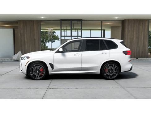 New 2026 BMW X5 M60i image 4