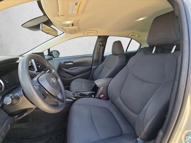 Used 2021 Toyota Corolla LE FWD image 15