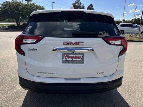 Used 2024 GMC Terrain SLE AWD/4WD image 6