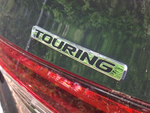 Used 2022 Honda Civic Touring image 5