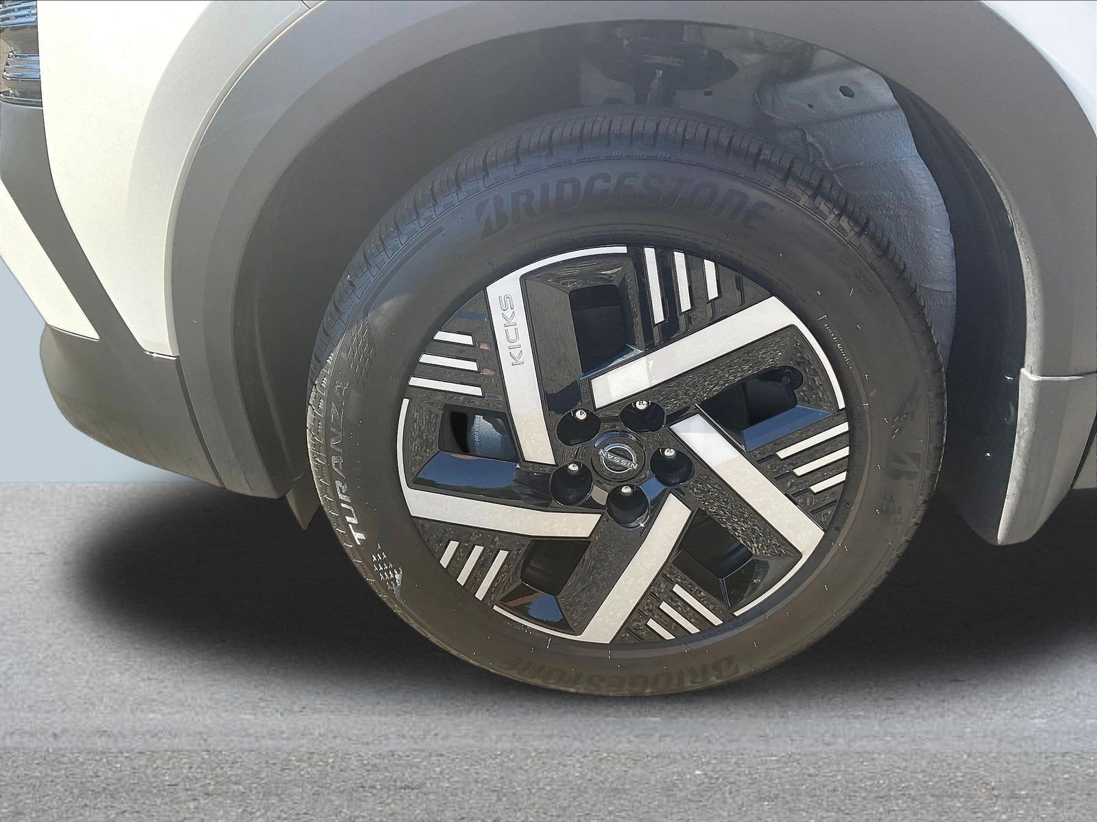 Certified 2026 Nissan Kicks SV FWD image 36
