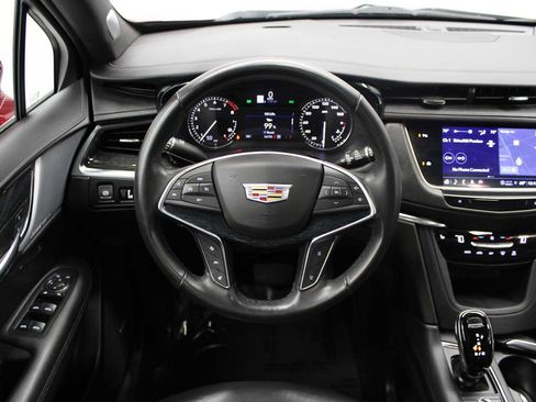 Certified 2022 Cadillac XT5 Premium Luxury image 16