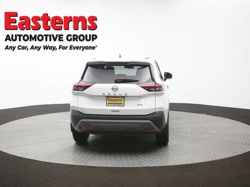 Used 2023 Nissan Rogue S AWD/4WD image 37