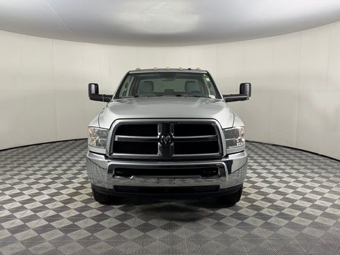 Used 2018 RAM 3500 Tradesman w/ Chrome Appearance Group AWD/4WD image 6