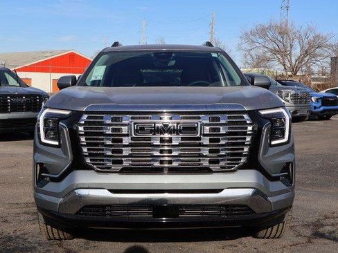 New 2026 GMC Terrain Denali w/ LPO, Black Badging Package image 2