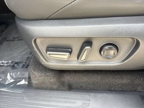Used 2026 Toyota 4Runner Limited AWD/4WD image 12