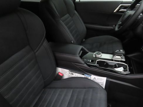 New 2026 Mitsubishi Outlander SE FWD image 22