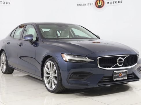 Used 2020 Volvo S60 T6 Momentum w/ Protection Package image 20