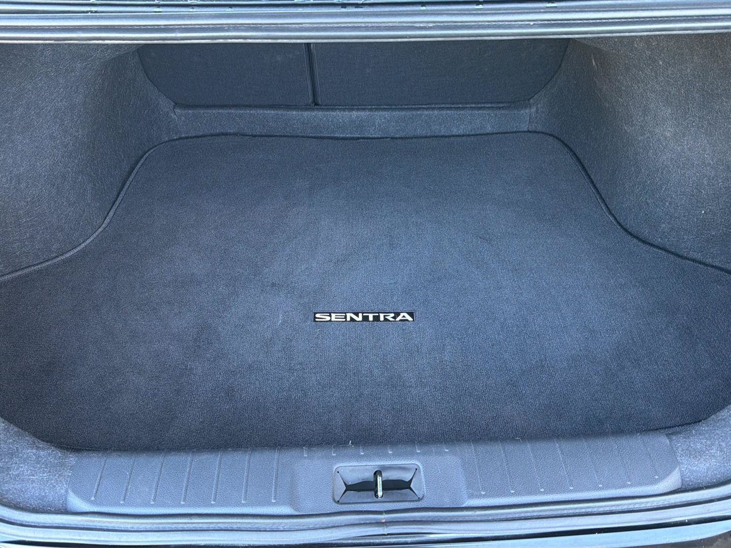Used 2025 Nissan Sentra SV FWD image 32