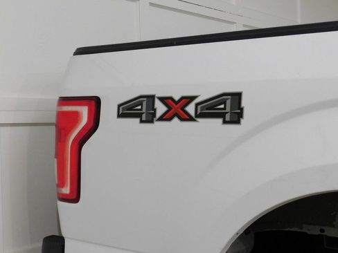 Used 2018 Ford F150 XLT w/ Heavy-Duty Payload Package image 10