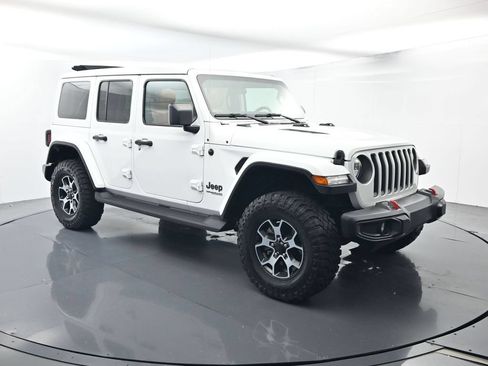 Used 2021 Jeep Wrangler Unlimited Rubicon w/ Cold Weather Group AWD/4WD image 17