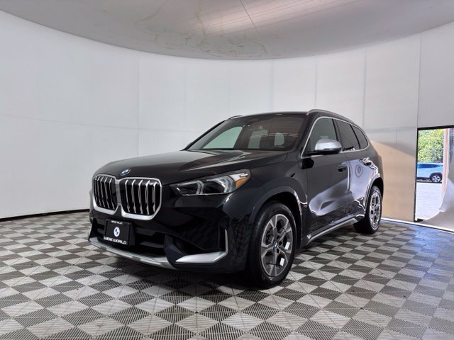 Used 2023 BMW X1 xDrive28i w/ Convenience Package AWD/4WD image 3
