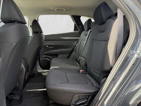 New 2026 Hyundai Tucson SE image 12