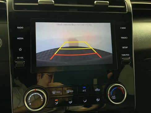 Used 2023 Hyundai Santa Cruz Night AWD/4WD image 4