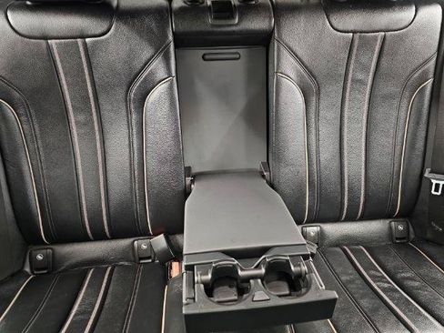 Used 2019 BMW 530i xDrive w/ Convenience Package AWD/4WD image 13