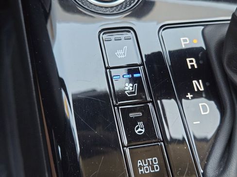 Certified 2023 Kia Niro SX FWD image 33