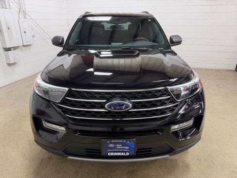 Certified 2020 Ford Explorer XLT w/ Equipment Group 202A image 27
