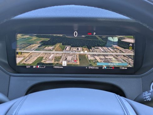 Used 2024 Land Rover Range Rover Velar Dynamic SE image 16