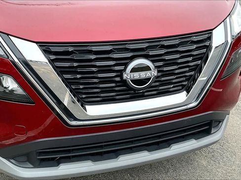 Used 2023 Nissan Rogue S image 28