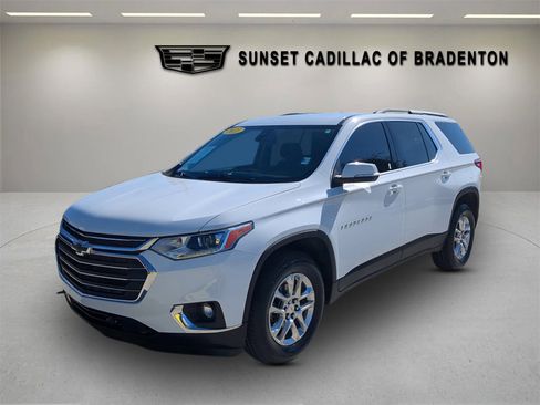 Used 2021 Chevrolet Traverse LT image 8