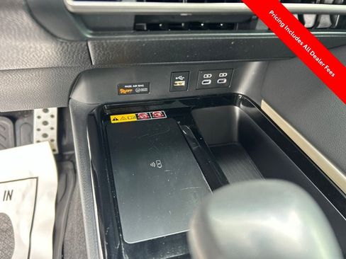 Used 2025 Toyota Camry XSE FWD image 13