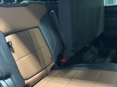 Used 2024 Chevrolet Silverado 2500 High Country w/ High Country Premium Package AWD/4WD image 66