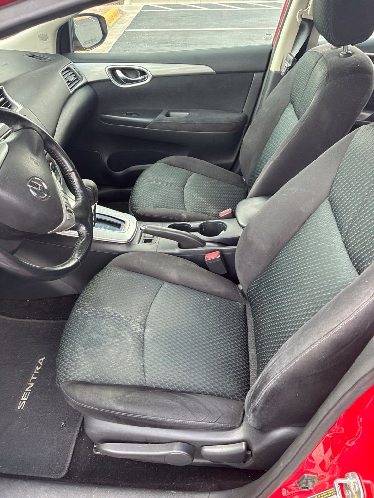 Used 2015 Nissan Sentra SR FWD image 9