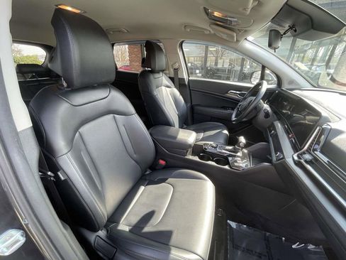 Certified 2023 Kia Sportage EX image 14