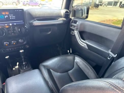 Used 2015 Jeep Wrangler Unlimited Sahara w/ Dual Top Group AWD/4WD image 16