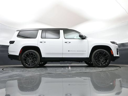 New 2026 Jeep Grand Wagoneer Summit AWD/4WD image 61