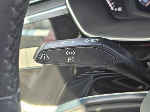 Used 2020 Audi Q3 2.0T Premium w/ Convenience Package image 21