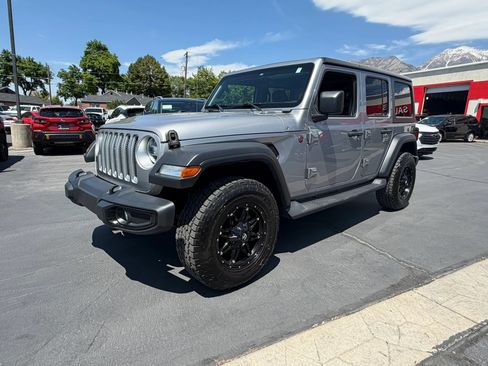 Used 2019 Jeep Wrangler Unlimited Sport S AWD/4WD image 8