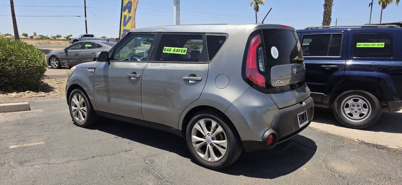 Used 2015 Kia Soul + w/ Primo Package FWD image 4