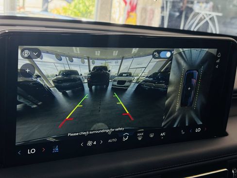 Used 2026 Lincoln Aviator Reserve AWD/4WD image 69