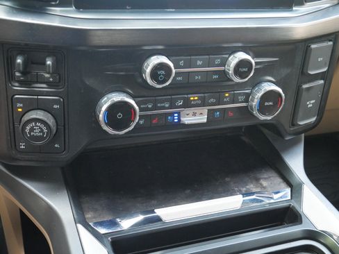 Certified 2023 Ford F250 Lariat w/ Lariat Ultimate Package AWD/4WD image 17